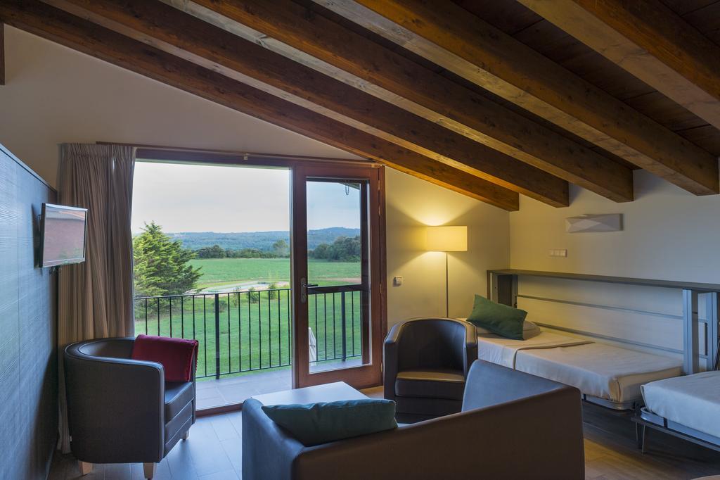 Mas Pere Pau Hotel Besalu
